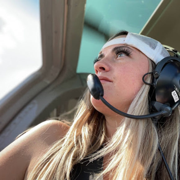 Meet your Posher, Deena - Picture 1 of 1